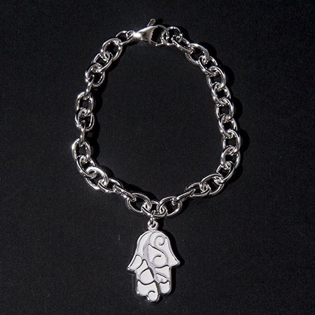 Pulsera D&K Acero Blanco Con Dije Mano De Fatima Esmaltado Blanco / 1000RE-41